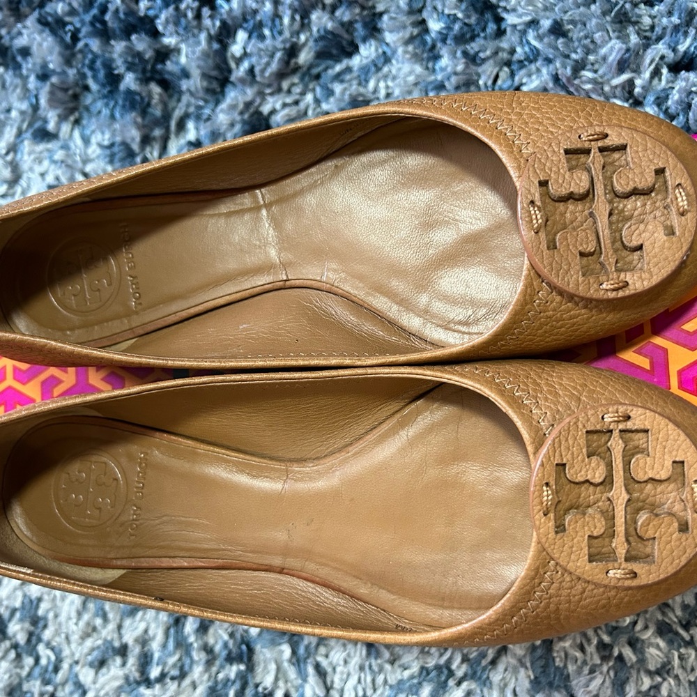 Tory Burch Camel Leather Flats with Iconic Medallion
